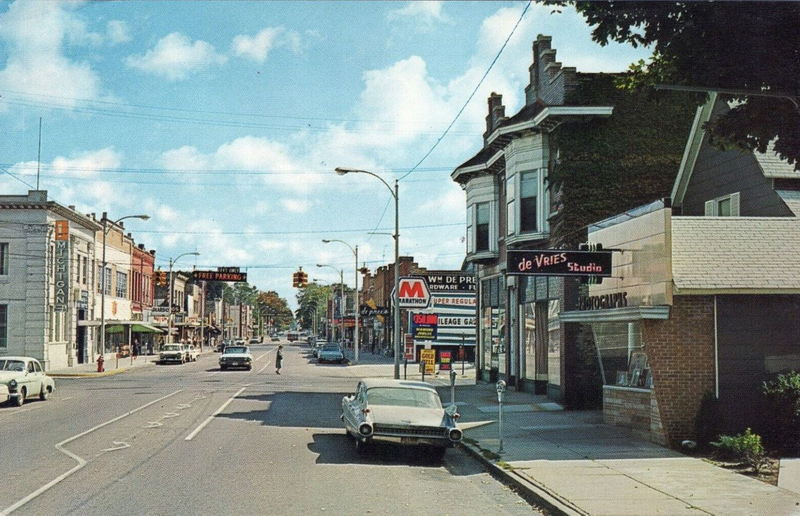 Zeeland Theater - Vintage Postcard